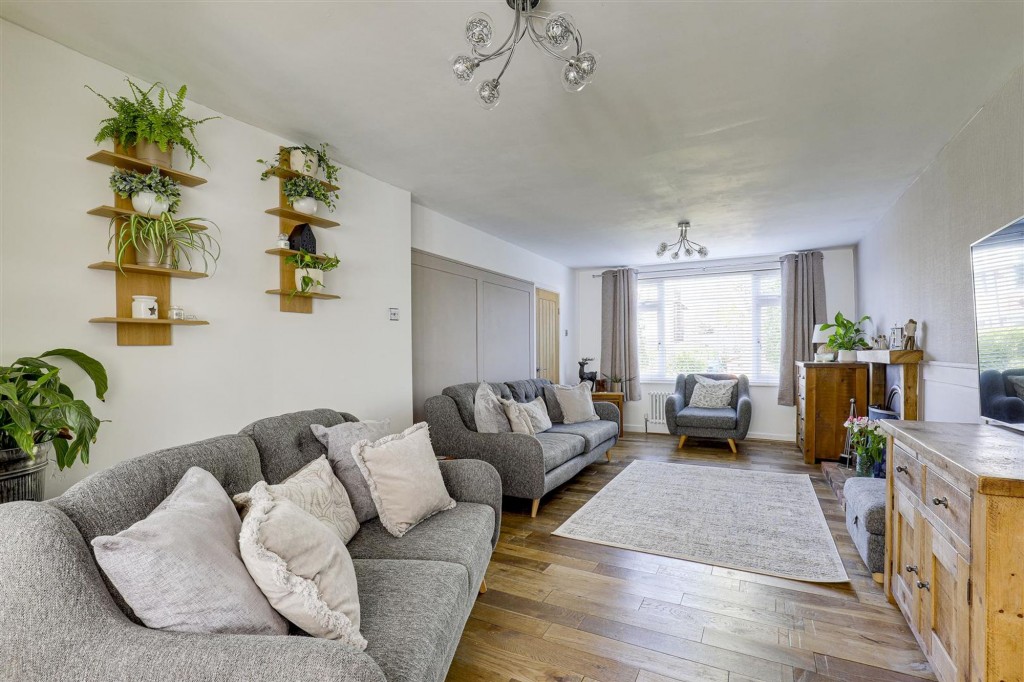 Gloucester Avenue, Sandiacre, NG10