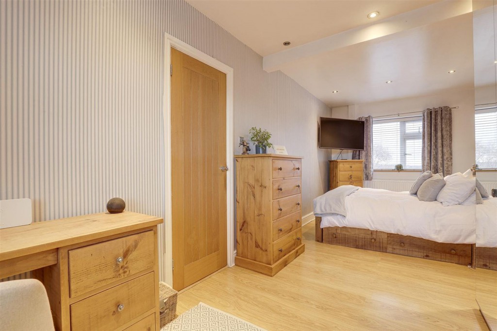 Gloucester Avenue, Sandiacre, NG10