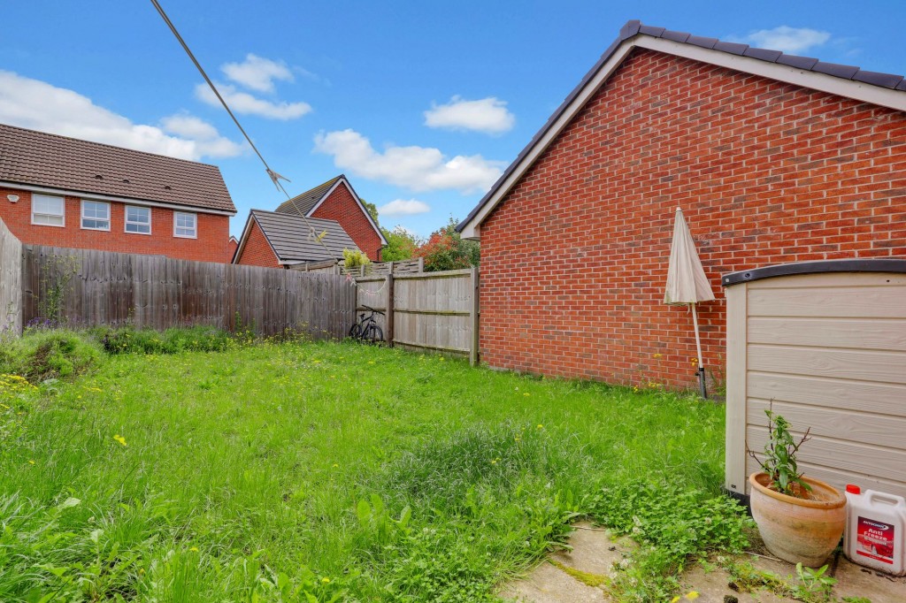 Gum Tree Close, Edwalton, NG12