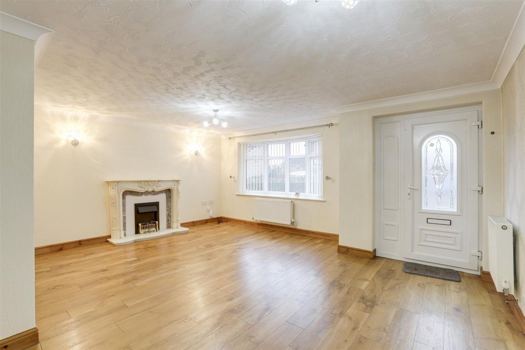 Rothbury Avenue, Trowell, NG9