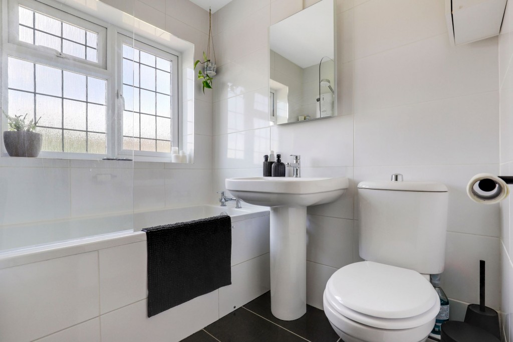 Holkham Close, Arnold, NG5