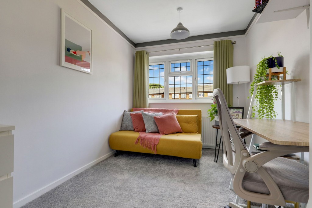 Holkham Close, Arnold, NG5
