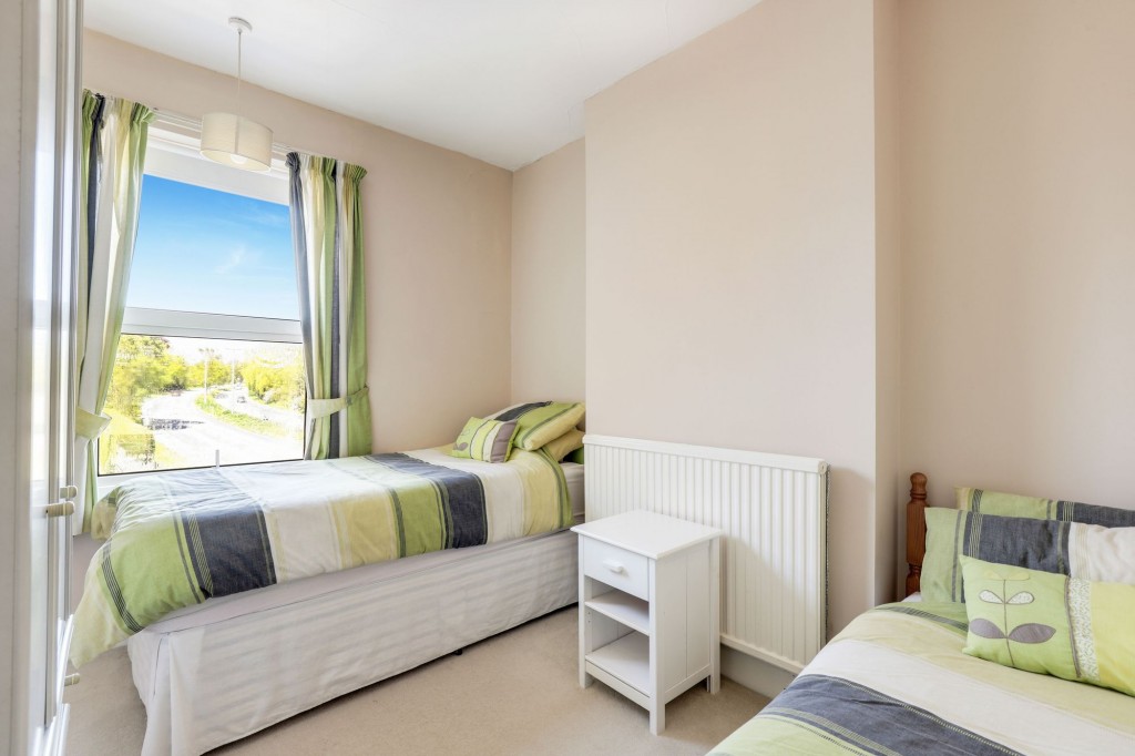 Ton Lane, Lowdham, NG14