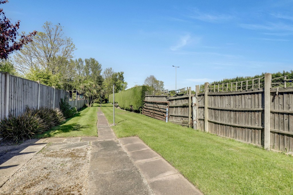 Ton Lane, Lowdham, NG14