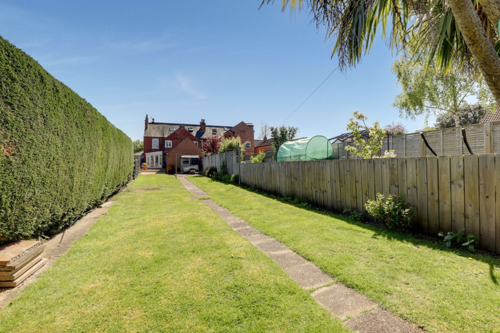 Ton Lane, Lowdham, NG14