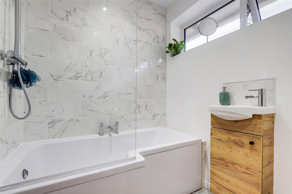 Cherrywood Gardens, Nottingham, NG3