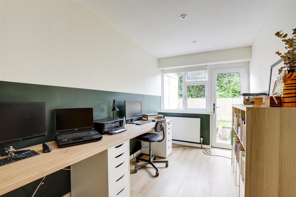 Cherrywood Gardens, Nottingham, NG3