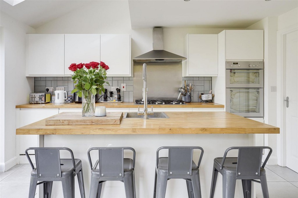 Peregrine Road, Hucknall, NG15
