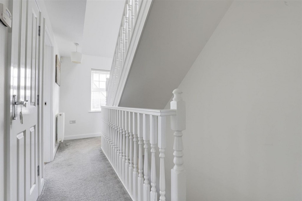 Peregrine Road, Hucknall, NG15