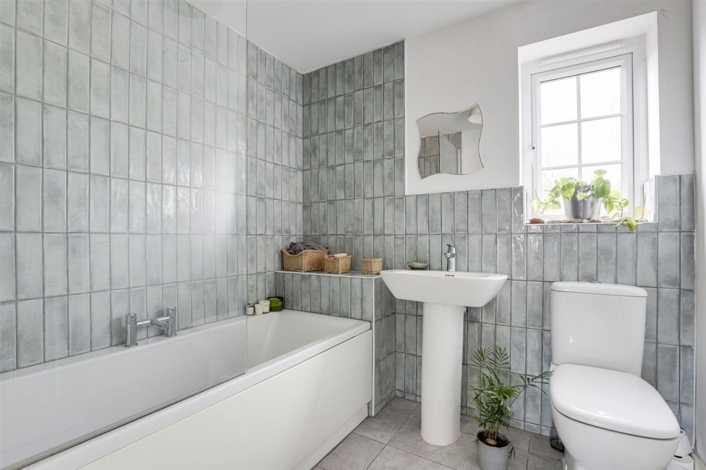 Peregrine Road, Hucknall, NG15