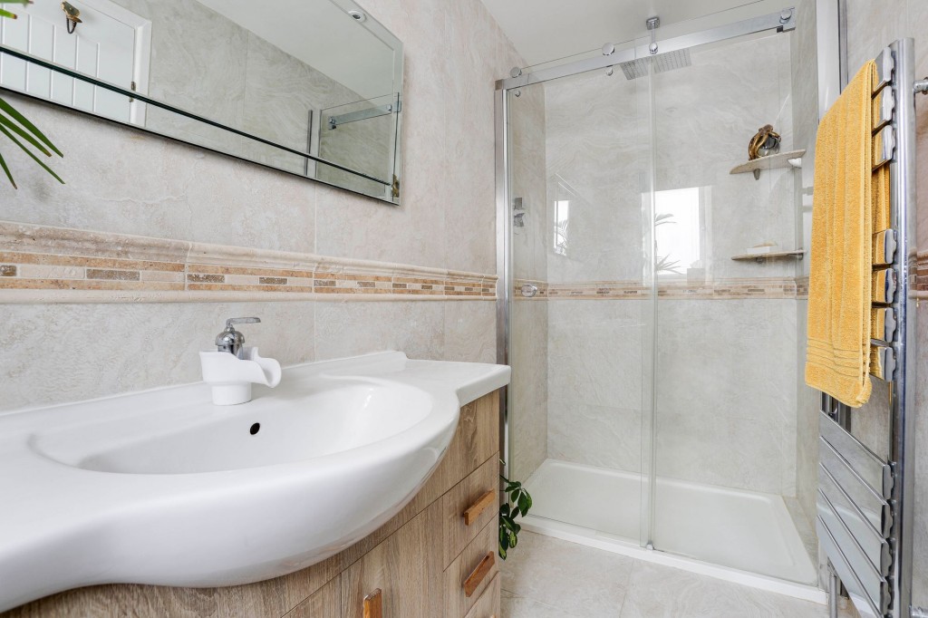 Sheriffs Lea, Toton, NG9