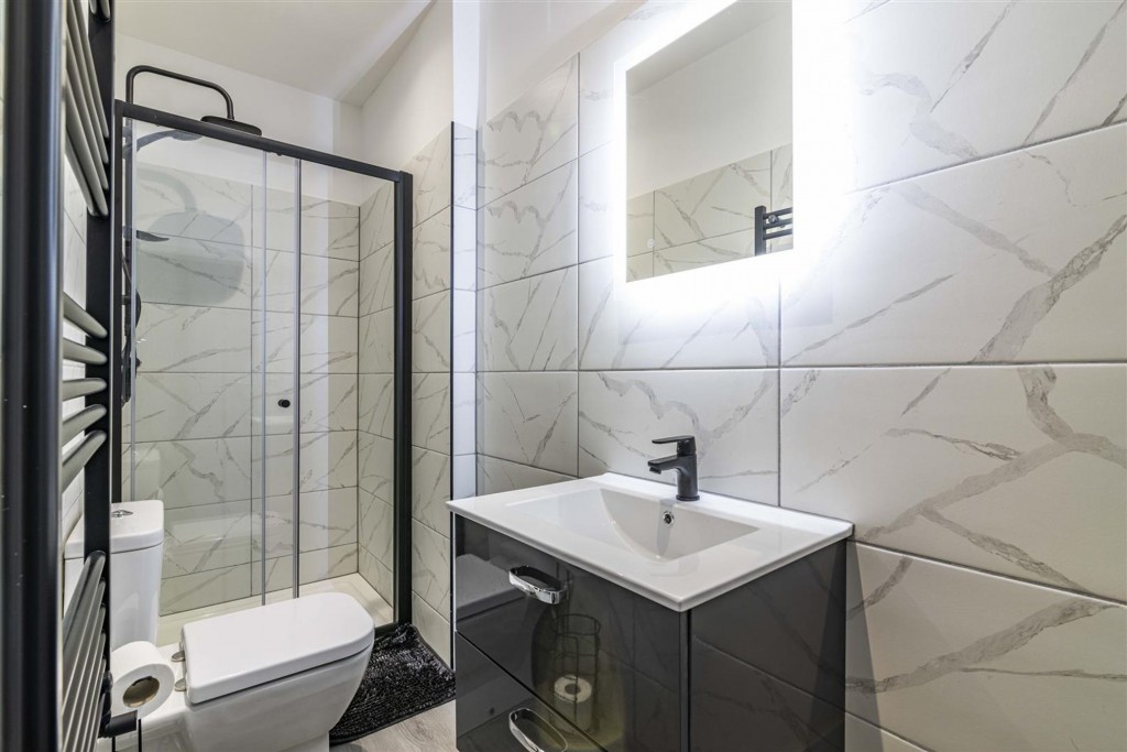 Wellington Street, Long Eaton, NG10