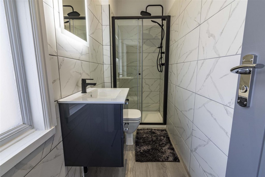 Wellington Street, Long Eaton, NG10