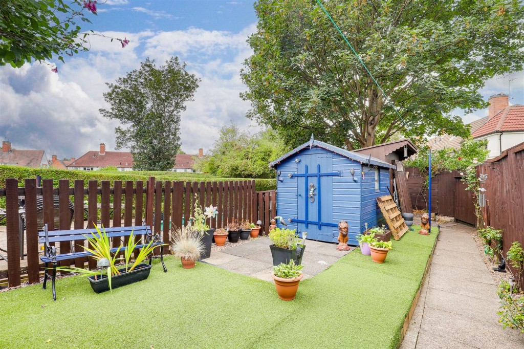 Manton Crescent, Beeston, NG9