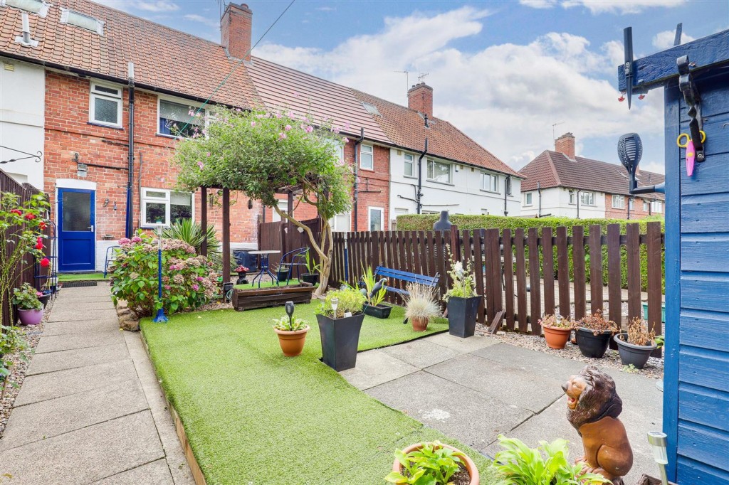 Manton Crescent, Beeston, NG9