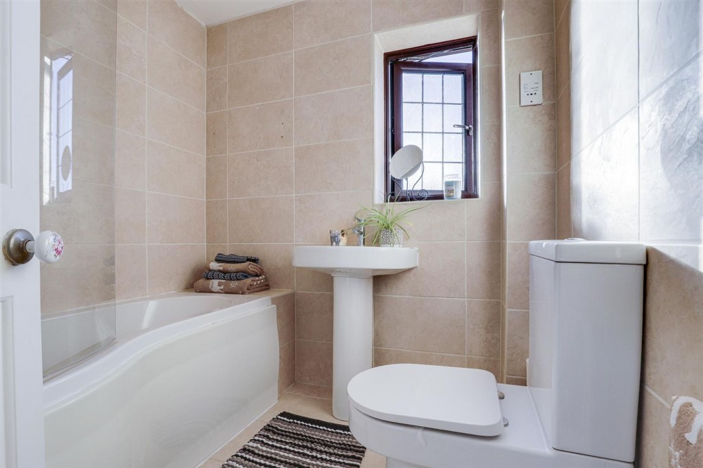 Hallfields, Edwalton, NG12