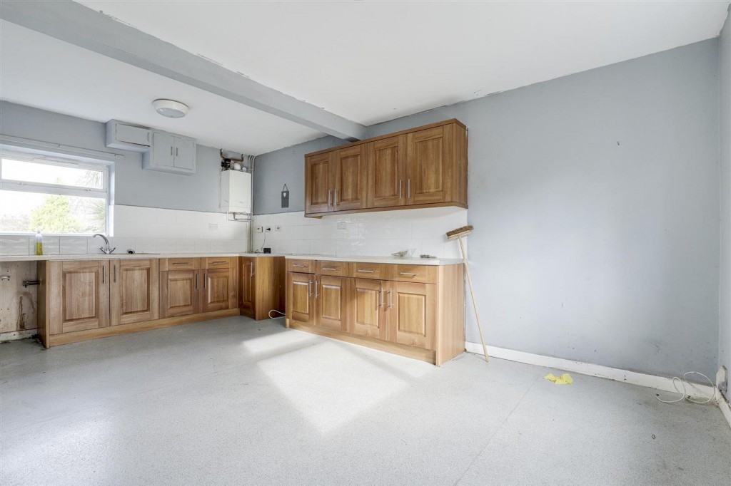 Forest Road, Clipstone Village, NG21