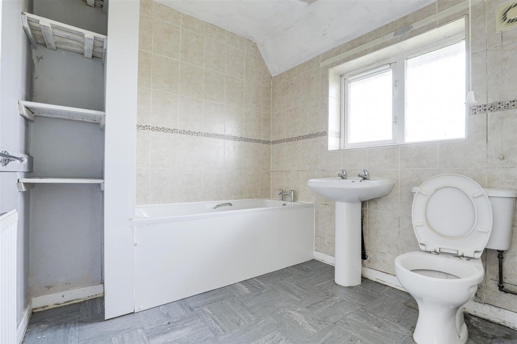 Forest Road, Clipstone Village, NG21