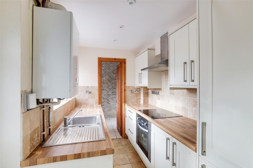 Queen Street, Hucknall, NG15