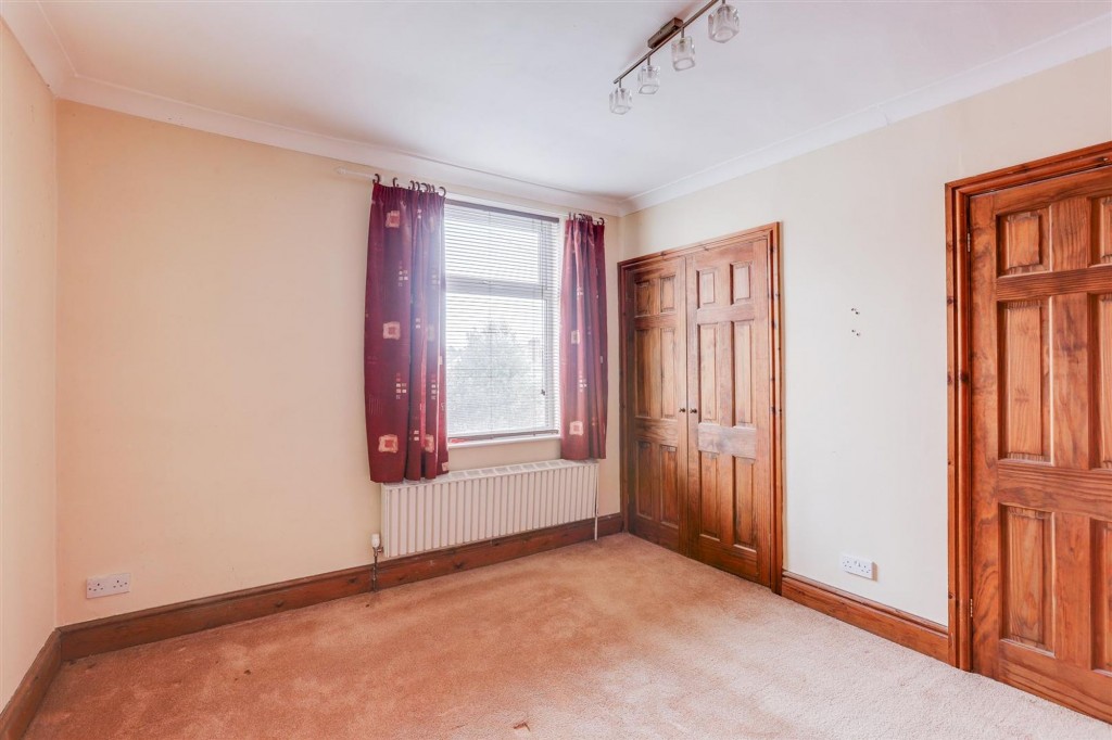 Queen Street, Hucknall, NG15