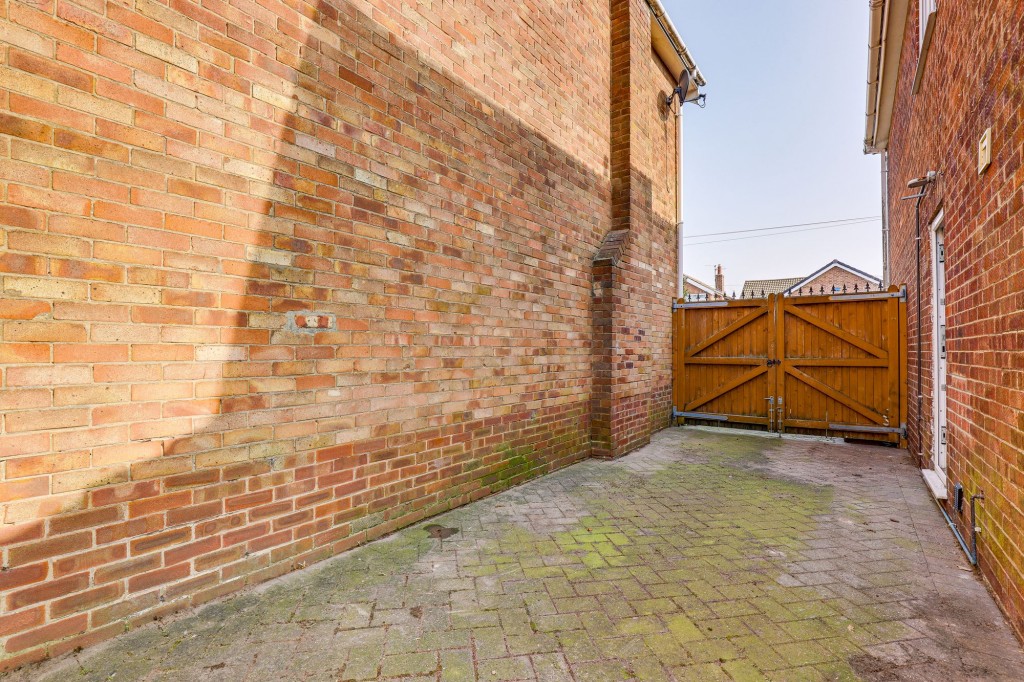 Dunvegan Drive, Nottingham, NG5