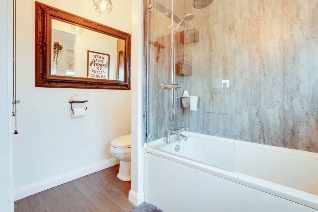 Burnside Drive, Bramcote, NG9