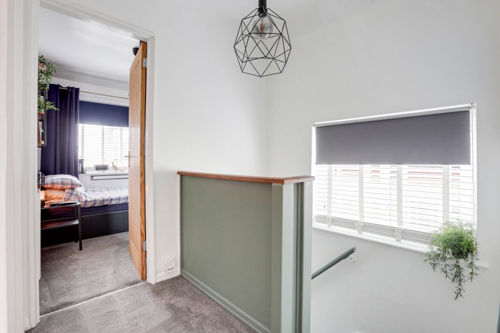 Burnside Drive, Bramcote, NG9