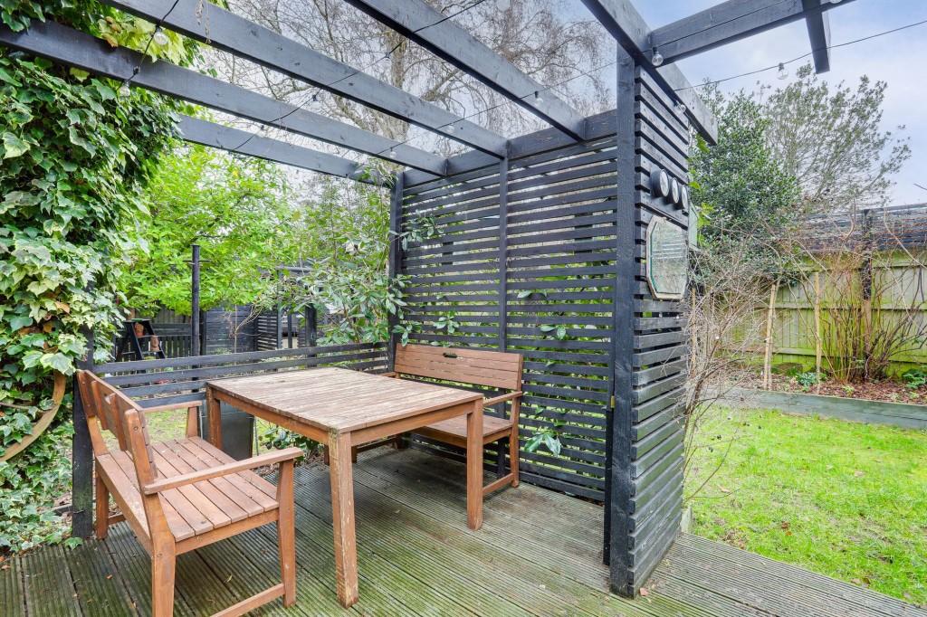 Burnside Drive, Bramcote, NG9