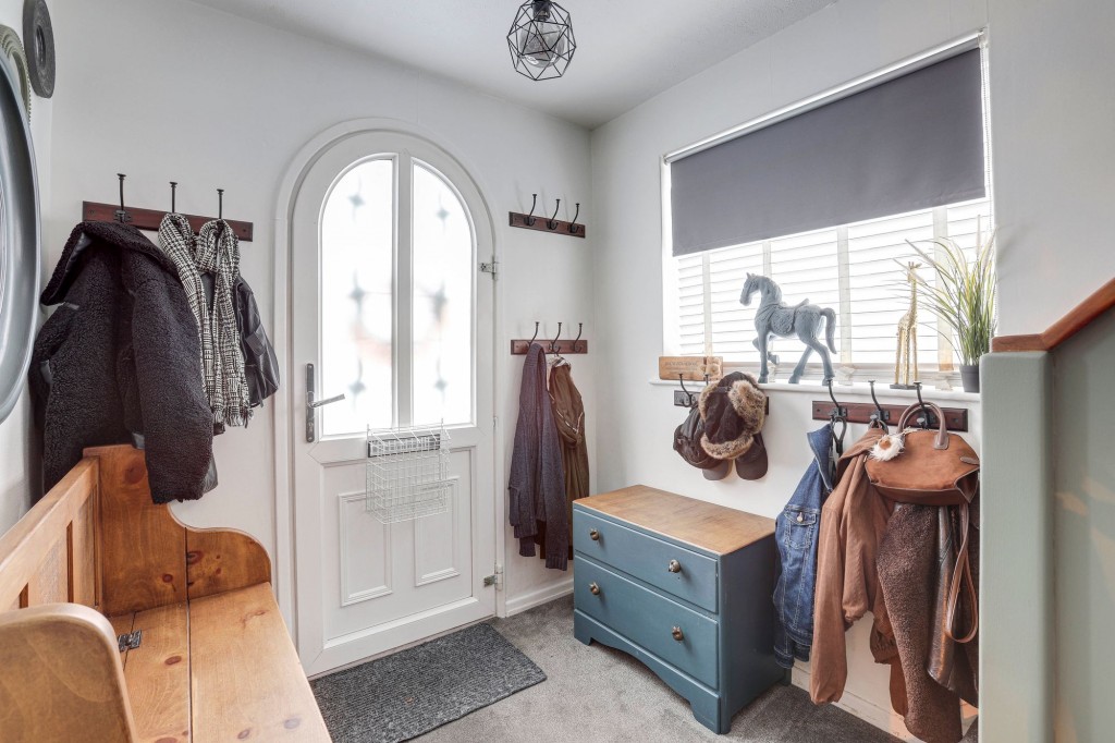 Burnside Drive, Bramcote, NG9