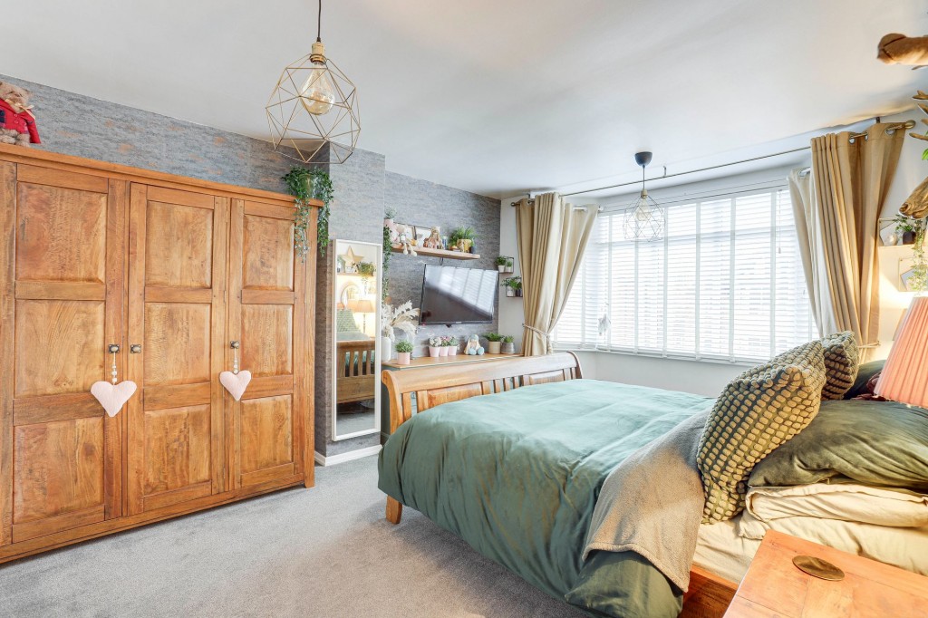 Burnside Drive, Bramcote, NG9