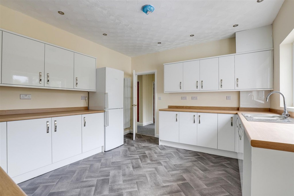 Radcliffe Road, West Bridgford, NG2