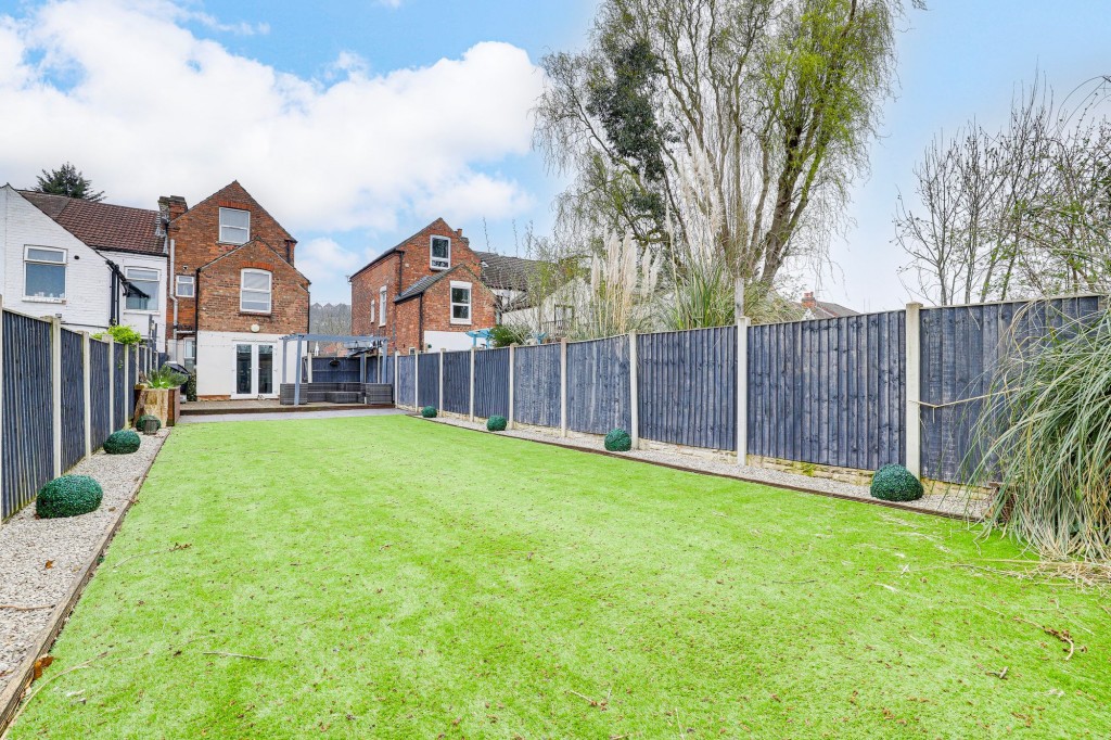 Vale Road, Colwick, NG4