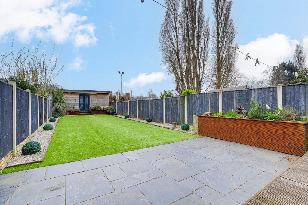 Vale Road, Colwick, NG4