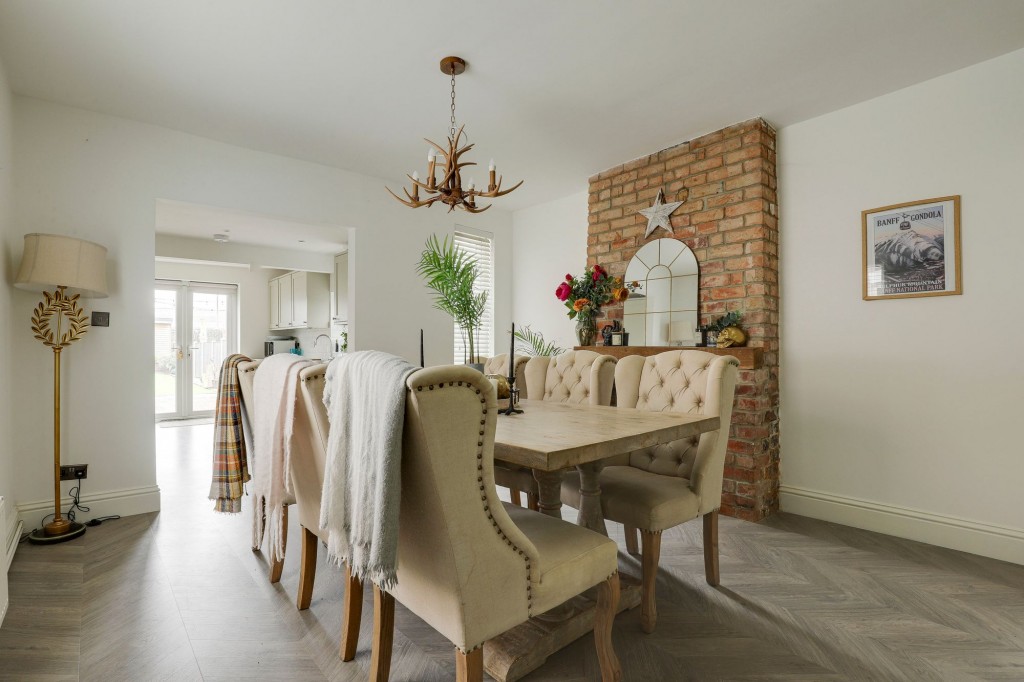 Vale Road, Colwick, NG4