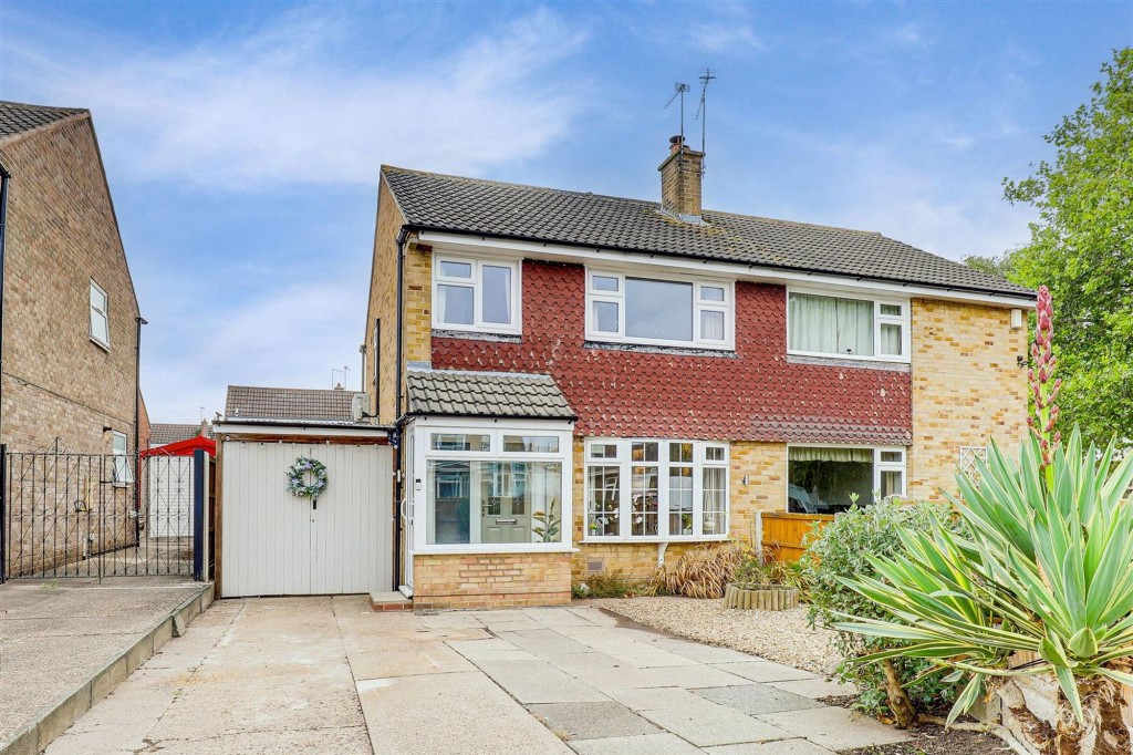 Davidson Close, Arnold, NG5