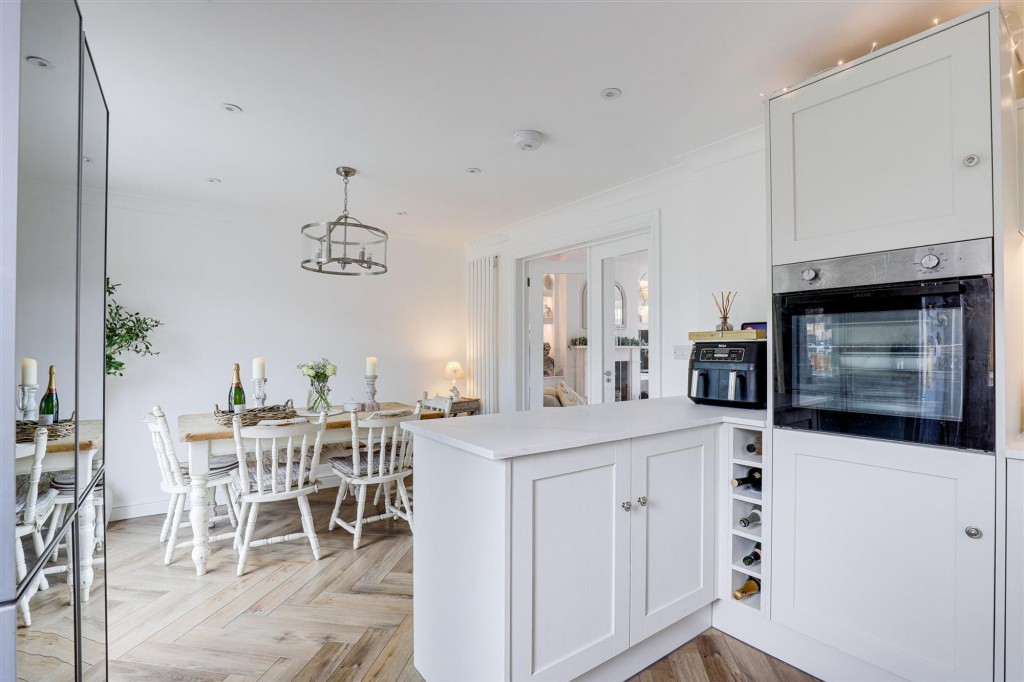 Davidson Close, Arnold, NG5