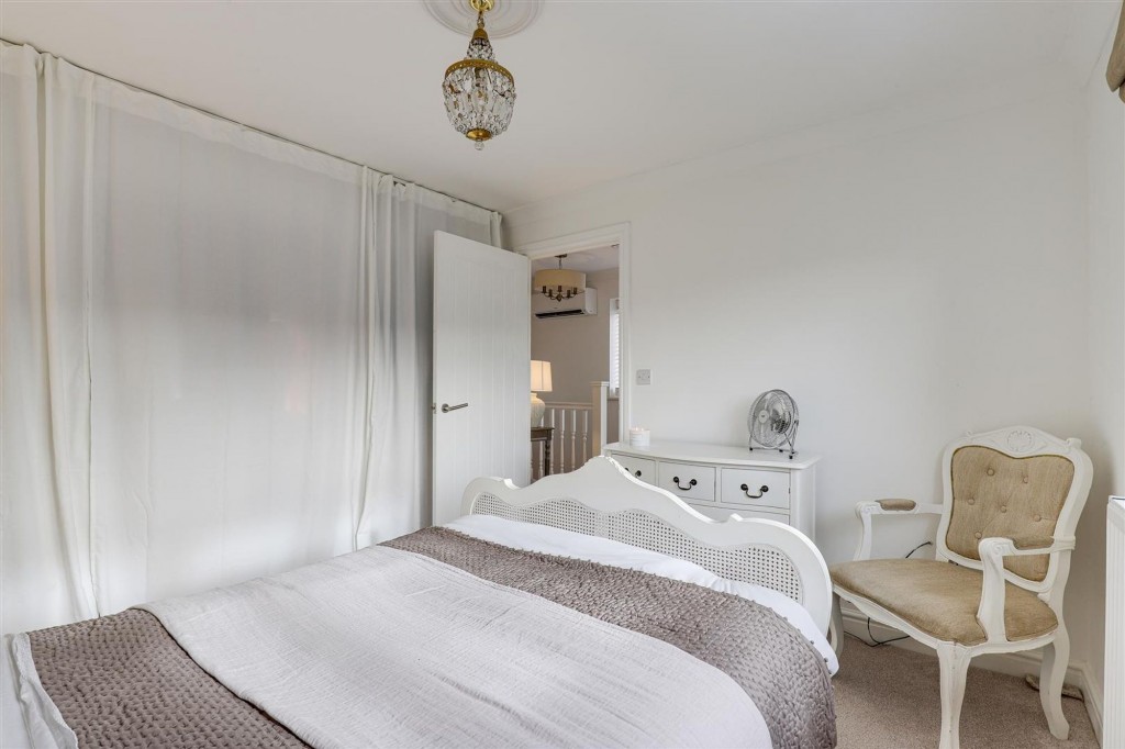 Davidson Close, Arnold, NG5