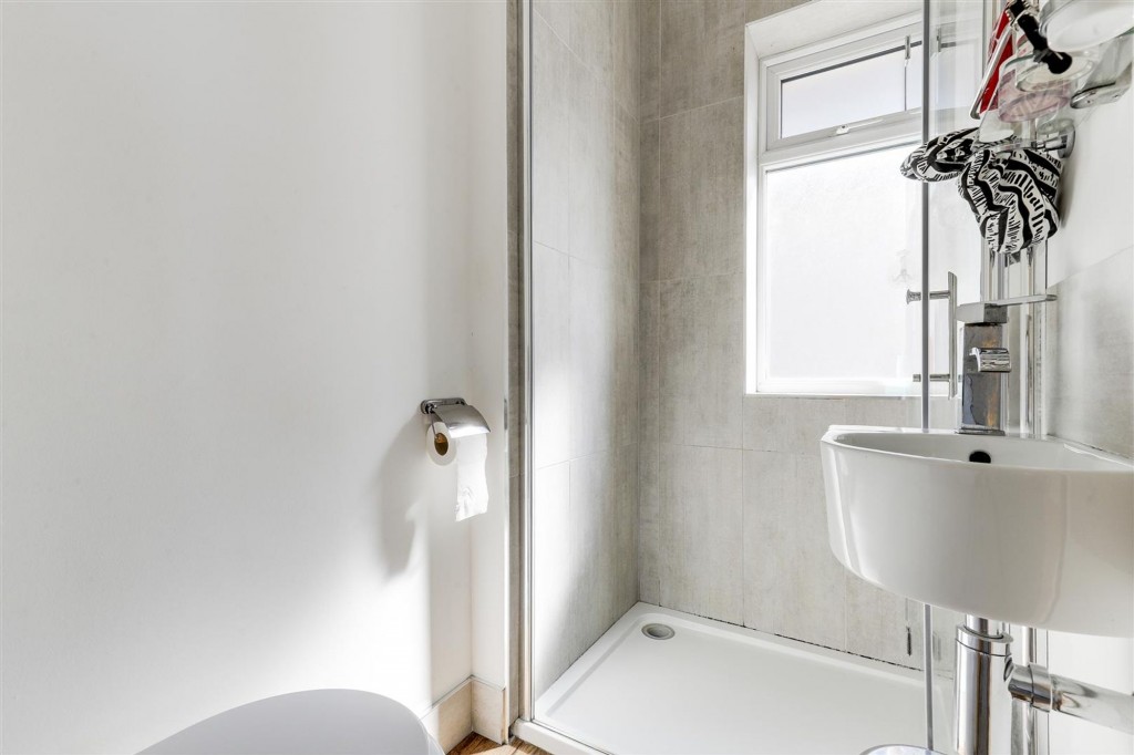 Derby Road, Long Eaton, NG10