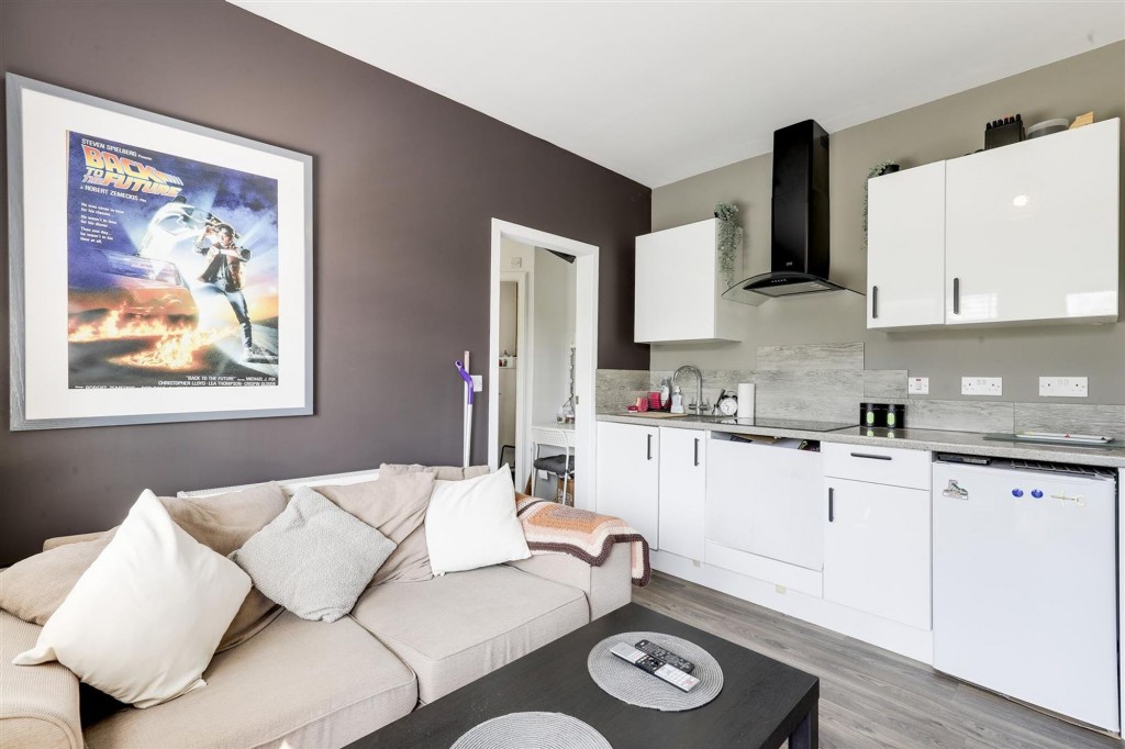 Derby Road, Long Eaton, NG10