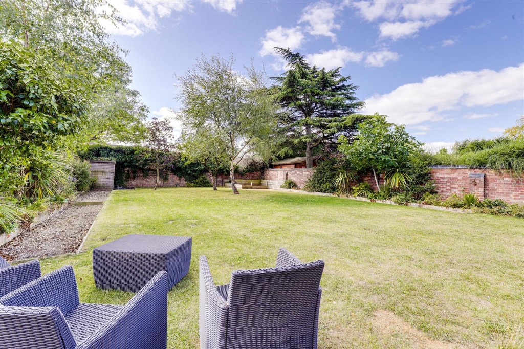 Derby Road, Long Eaton, NG10