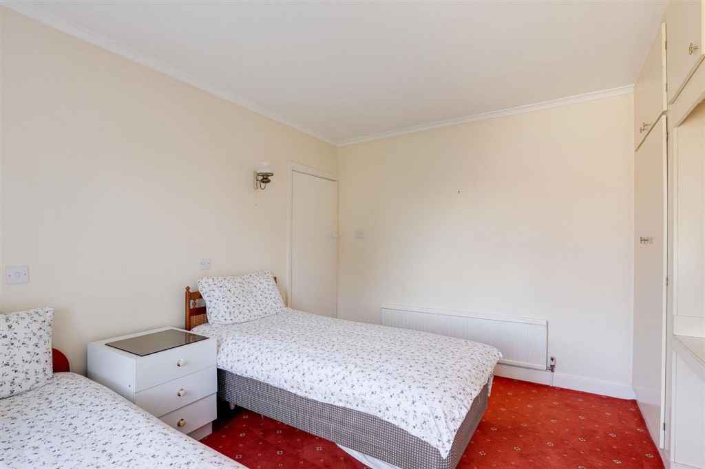 Nuthall Road, Nottingham, NG8