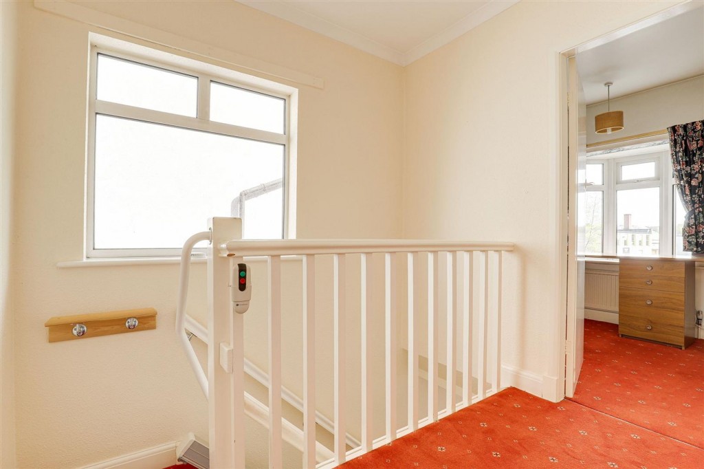 Nuthall Road, Nottingham, NG8