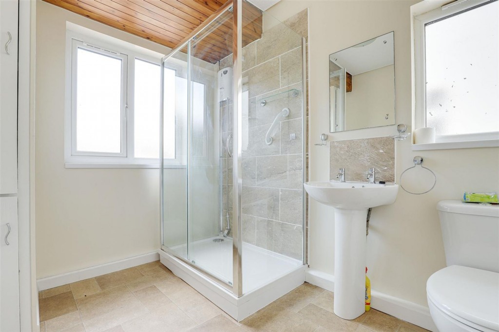 Nuthall Road, Nottingham, NG8