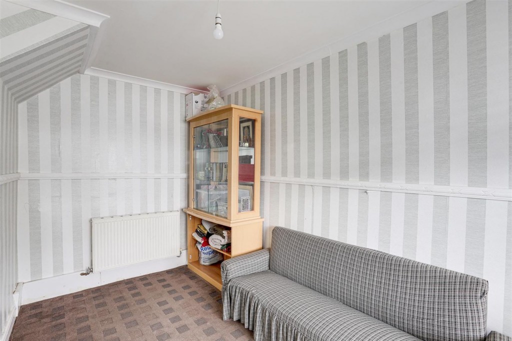 Dovedale Road, Nottingham, NG3