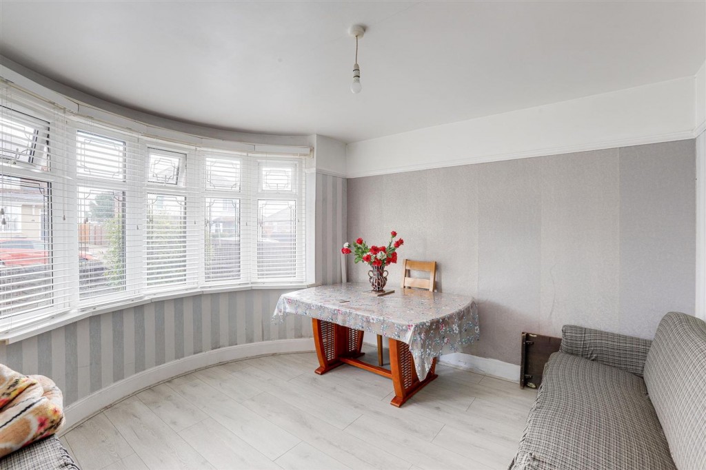 Dovedale Road, Nottingham, NG3