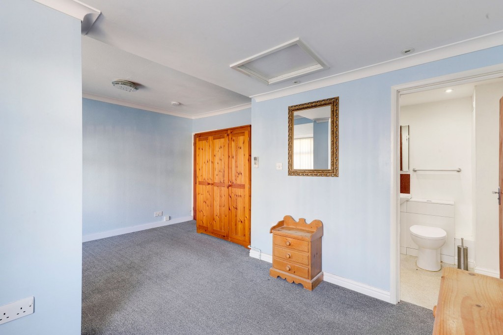 Abbotsbury Close, Nottingham, NG5