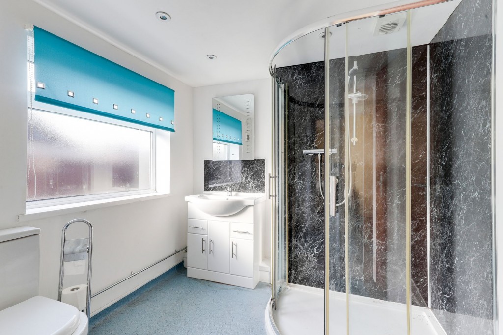 Abbotsbury Close, Nottingham, NG5