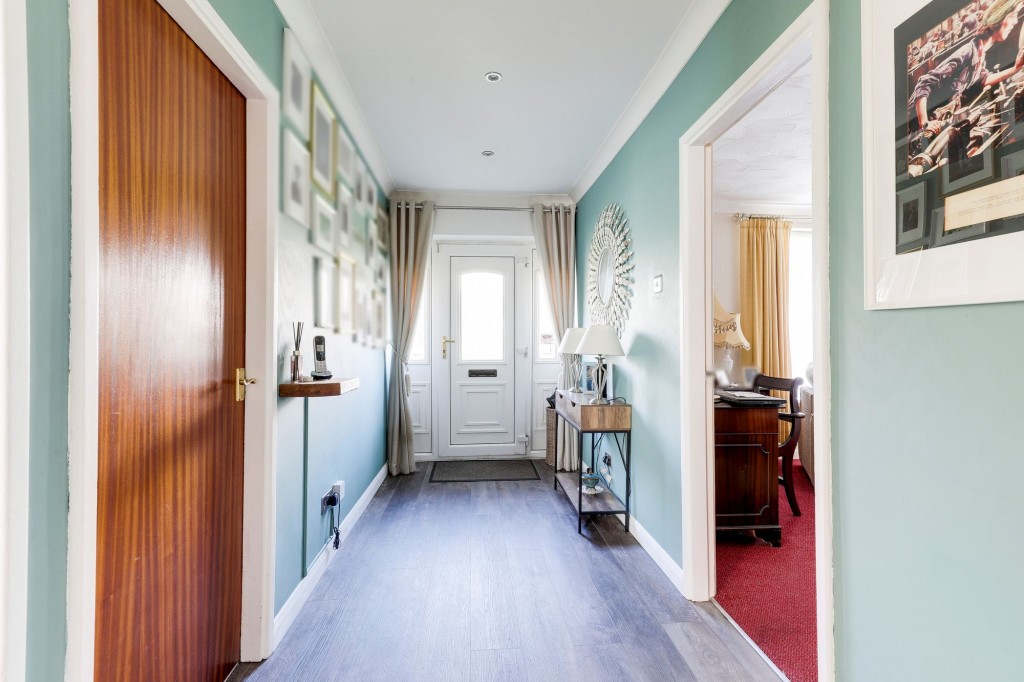 Abbotsbury Close, Nottingham, NG5