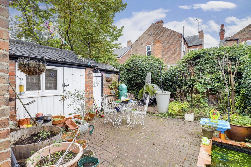 Walton Street, Long Eaton, NG10