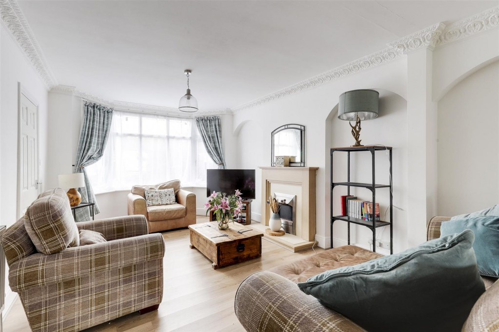 Main Road, Gedling, NG4